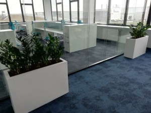 Wysoka prostokątna donica do salonu Longerino