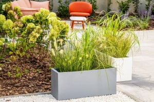 Podłużna prostokątna donica na taras Monumo Long Slim 35h zestaw.jpg