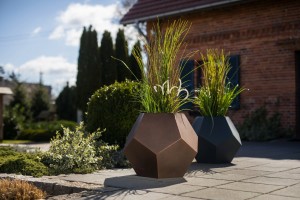 Geometryczna szeroka do salonu donica Alma