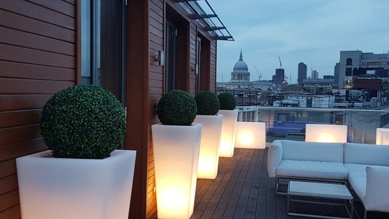 Longerino light taras Londyn 10.jpg