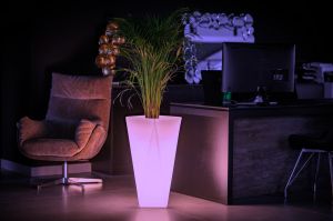 Podświetlana elegancka donica Vaso 72 cm żarówka RGB