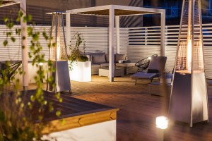 Prostokątna wysoka donica Lungo Grande LED żarówka RGB